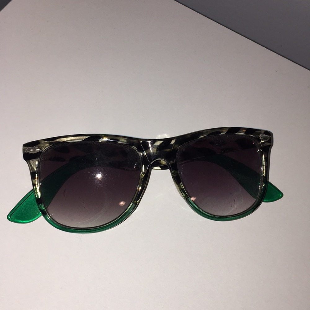 Sunglasses☀️